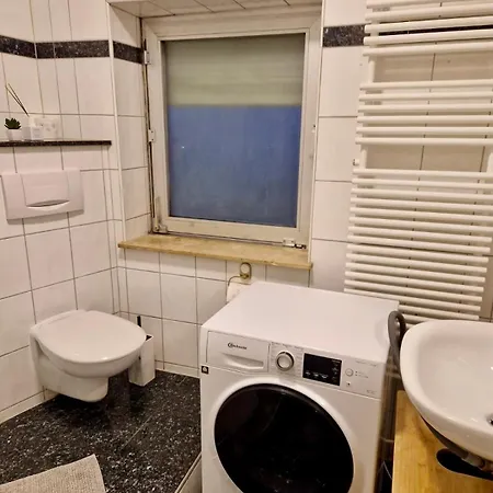 çil Penthouse Am Altmarkt Mit 5 Betten Und Kostenlosem Parkplatz Apartamento Kassel