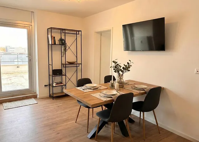 アパート Cil Penthouse Am Altmarkt Mit 5 Betten Und Kostenlosem Parkplatz