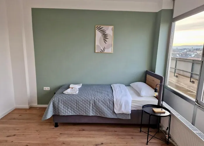 Cil Penthouse Am Altmarkt Mit 5 Betten Und Kostenlosem Parkplatz *